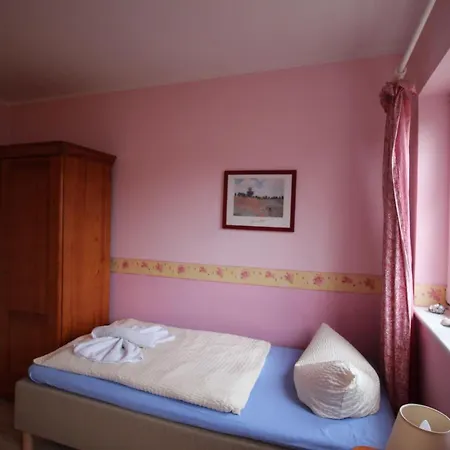 Guest house Alt Reddevitz Middelhagen