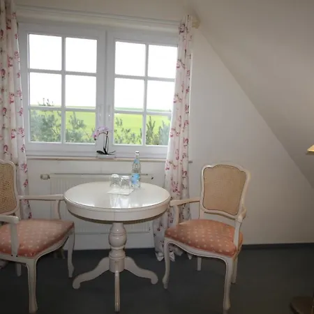 Pensjonat Alt Reddevitz Middelhagen