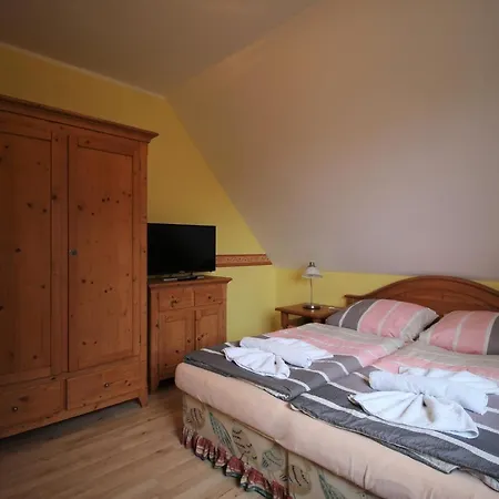 Alt Reddevitz 게스트하우스 미델하겐