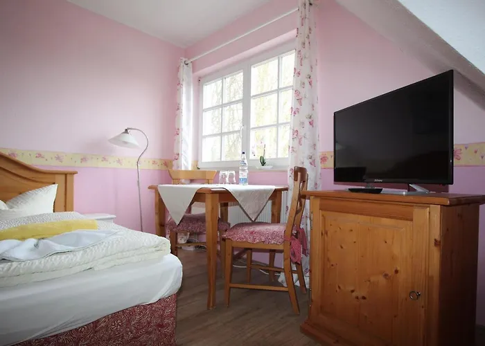 Alt Reddevitz Gasthof 4*