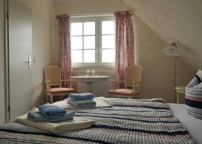 Alt Reddevitz Gasthof 4*